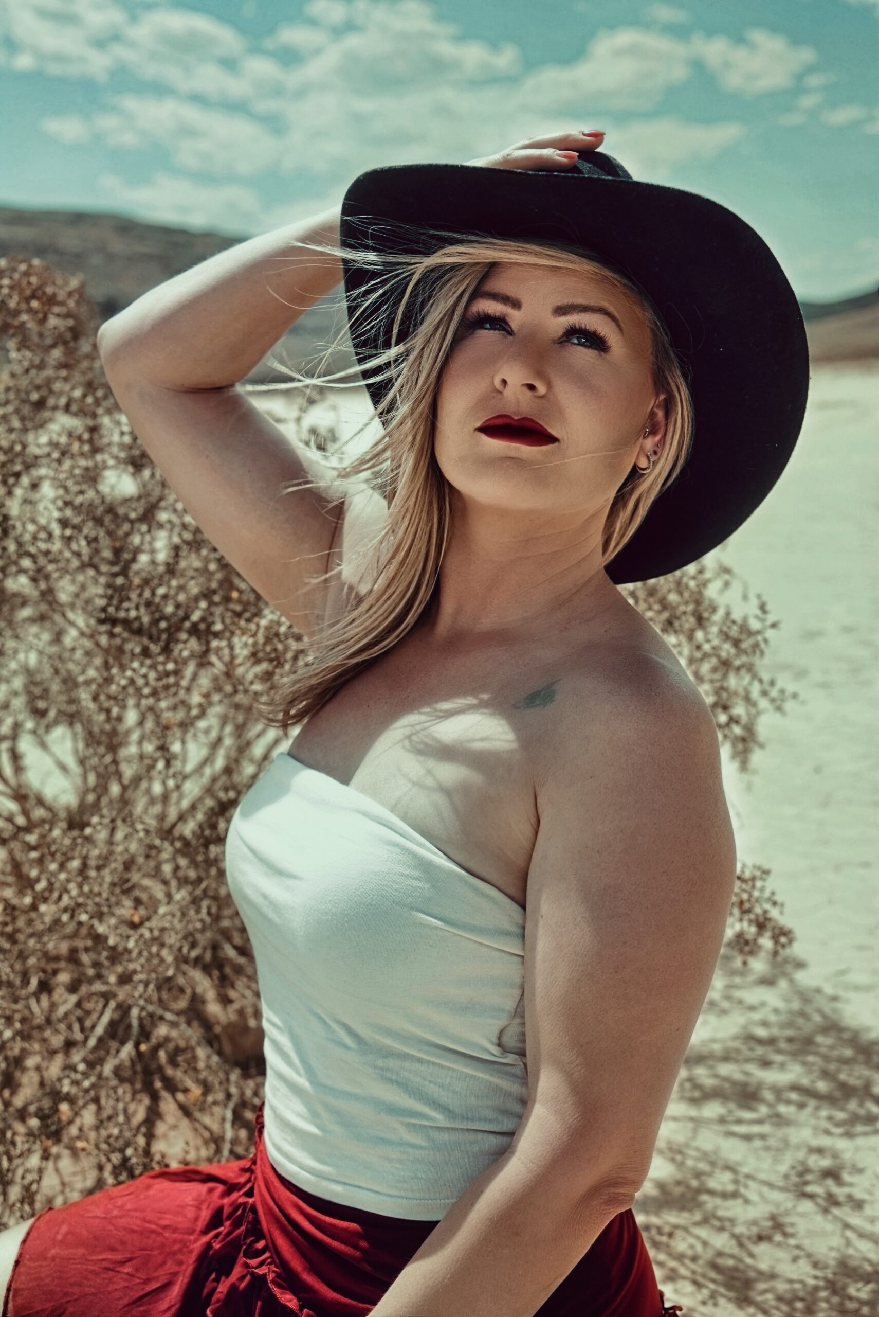 Deena Maddox Chases Freedom With New Country Release “Chasing the Sun”